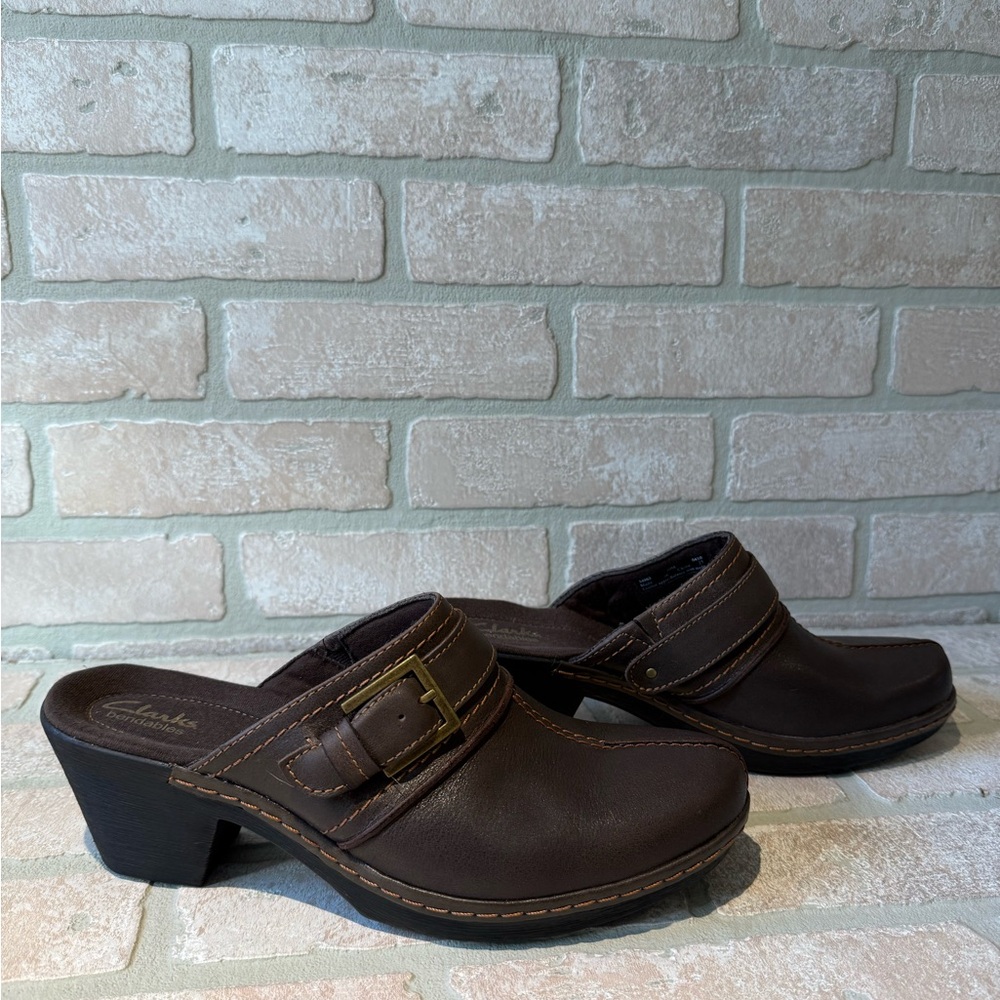 Clarks Bendables ‘Freesia Breeze’ Dark Brown Leather Clog Mules with Buckle